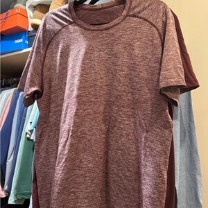 lululemon athletica Heathered Burgundy Short Sleeve Tee